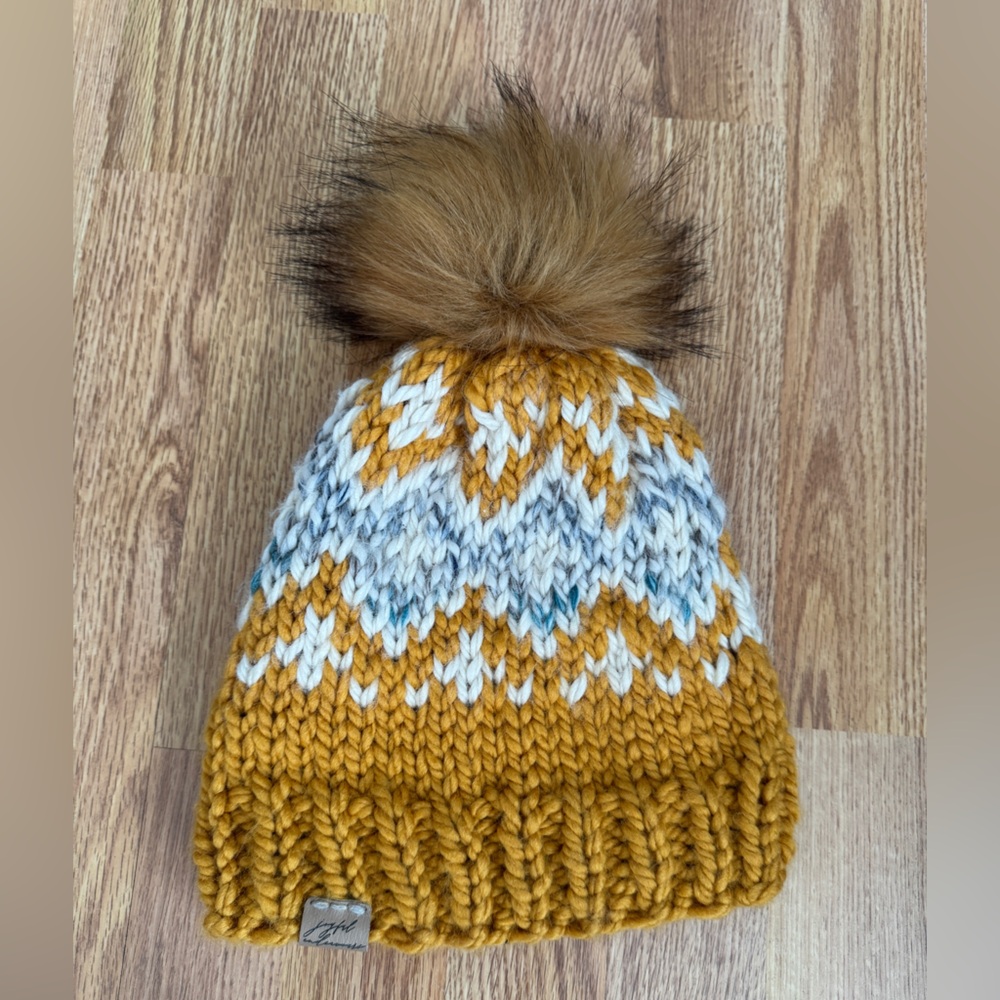 Cozy Knit Pom-Pom Beanie - Mustard and White